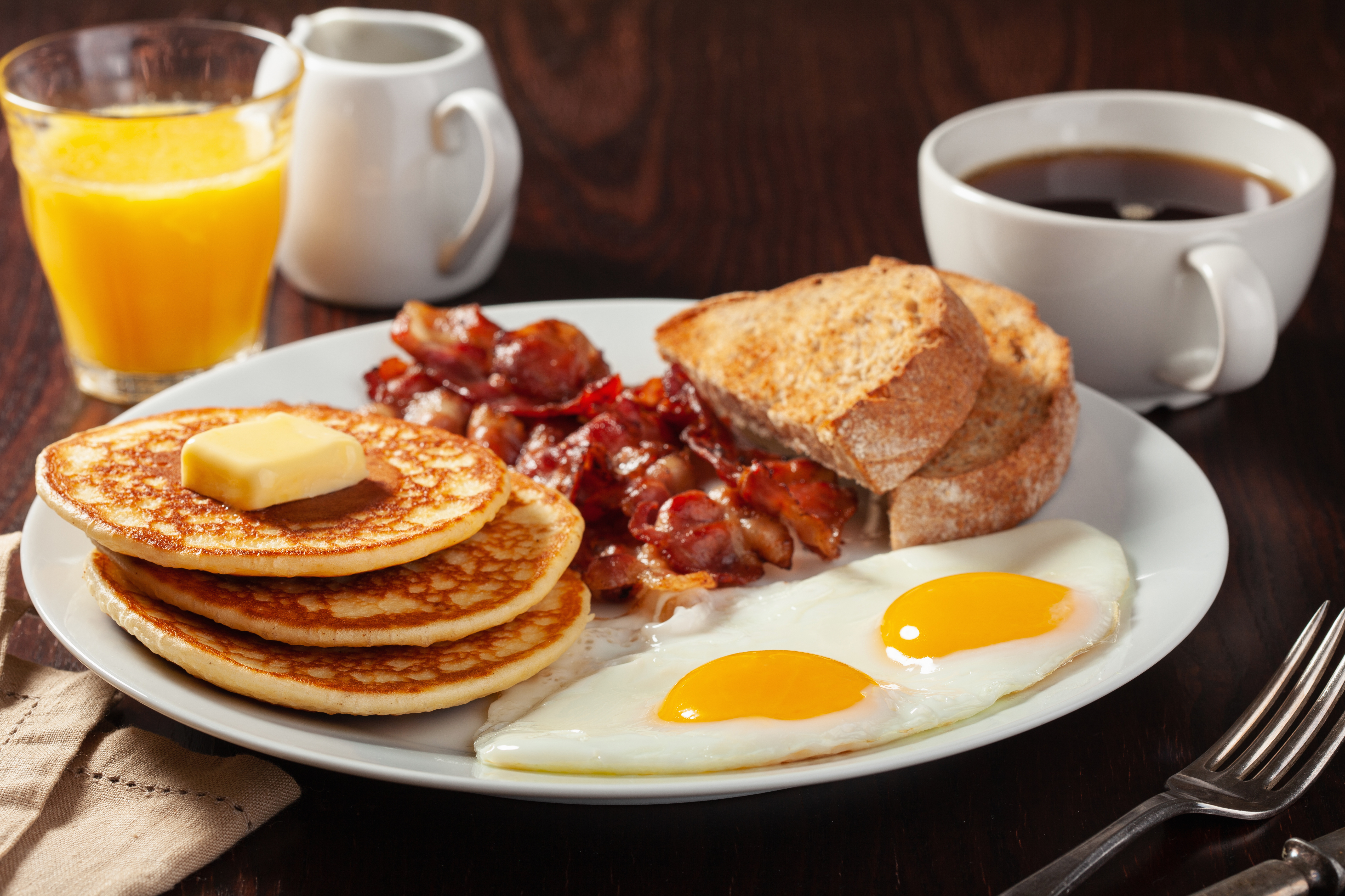 Things To Do https://ameliabestvrr.icnd-cdn.com/images/thingstodo/breakfast.jpg